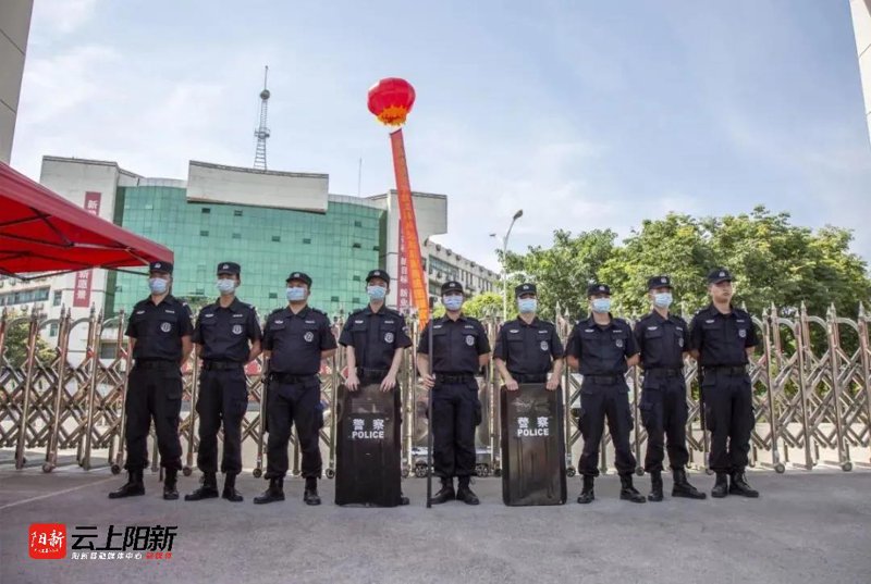 巡逻保安:守护城市的安全卫士
